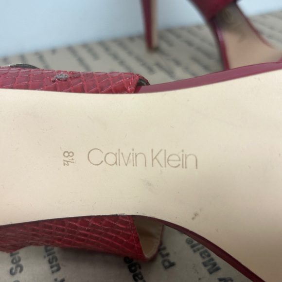 CALVIN KLEIN: ‘Shayna’ PVC Red Mule Heel Sandal - Picture 4 of 4
